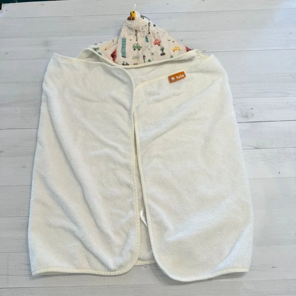 Tula baby towel out and about‎ print